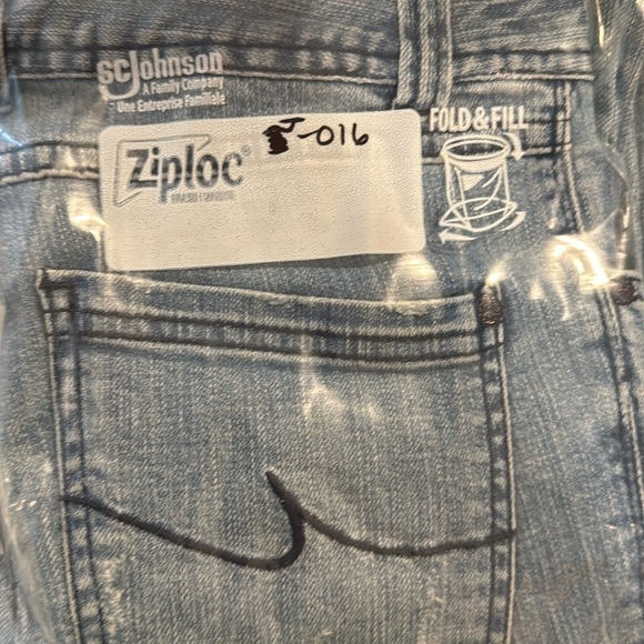 INC Women's Denim Regular Fit Skinny Leg Y2K Faded Distressed Light Wash Jeans 4 - Picture 9 of 9